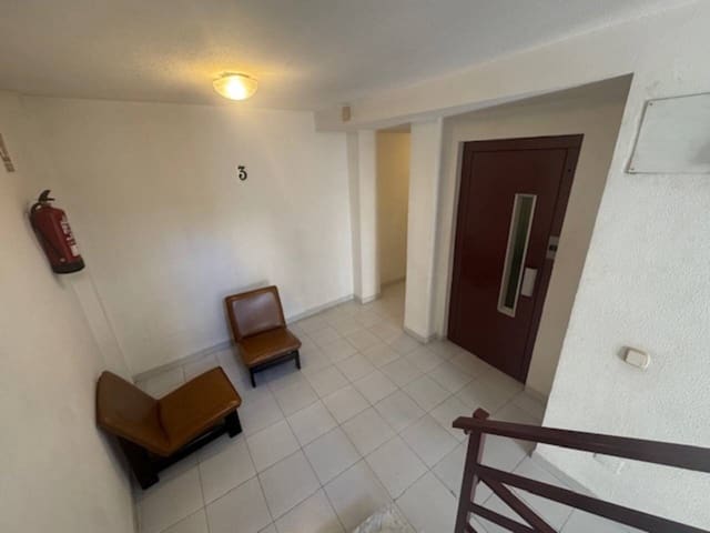 Kontor till salu i Alicante stad - 120 000 € (Ref: 9235877)