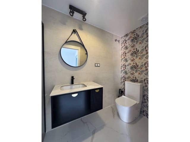 8 makuuhuone Omakotitalo myytävänä paikassa San Vicente / Sant Vicent del Raspeig - 420 000 € (Ref: 9317245)