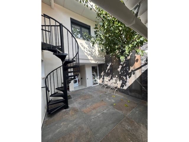 8 makuuhuone Omakotitalo myytävänä paikassa San Vicente / Sant Vicent del Raspeig - 420 000 € (Ref: 9317245)