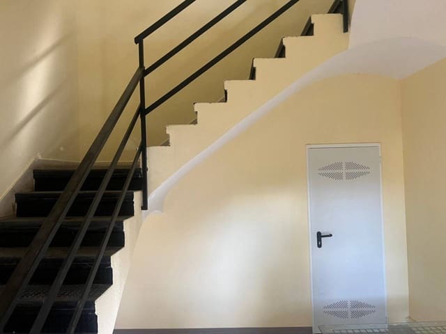 Business for rent in Torrejón de Ardoz - € 2,000 (Ref: 9433161)