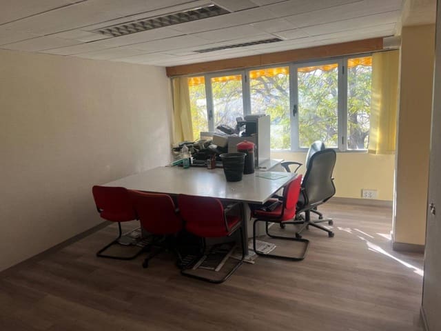 Business for rent in Torrejón de Ardoz - € 2,000 (Ref: 9433161)