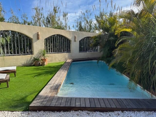 3 makuuhuone Omakotitalo myytävänä paikassa Alicante kaupunki mukana uima-altaan - 595 000 € (Ref: 9560955)