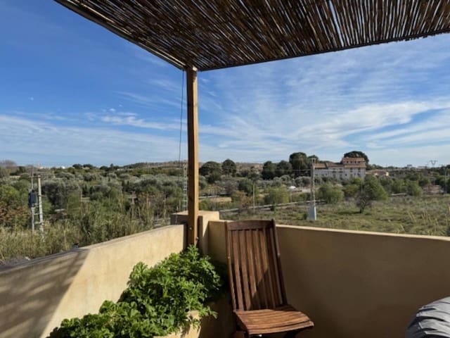 3 makuuhuone Omakotitalo myytävänä paikassa Alicante kaupunki mukana uima-altaan - 595 000 € (Ref: 9560955)