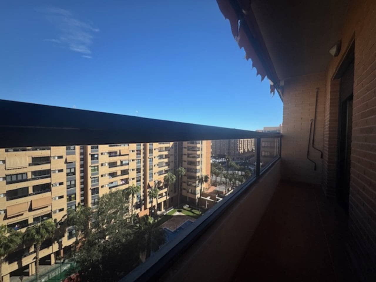 4 sovrum Lägenhet till salu i Alicante stad med pool garage - 520 000 € (Ref: 9585301)