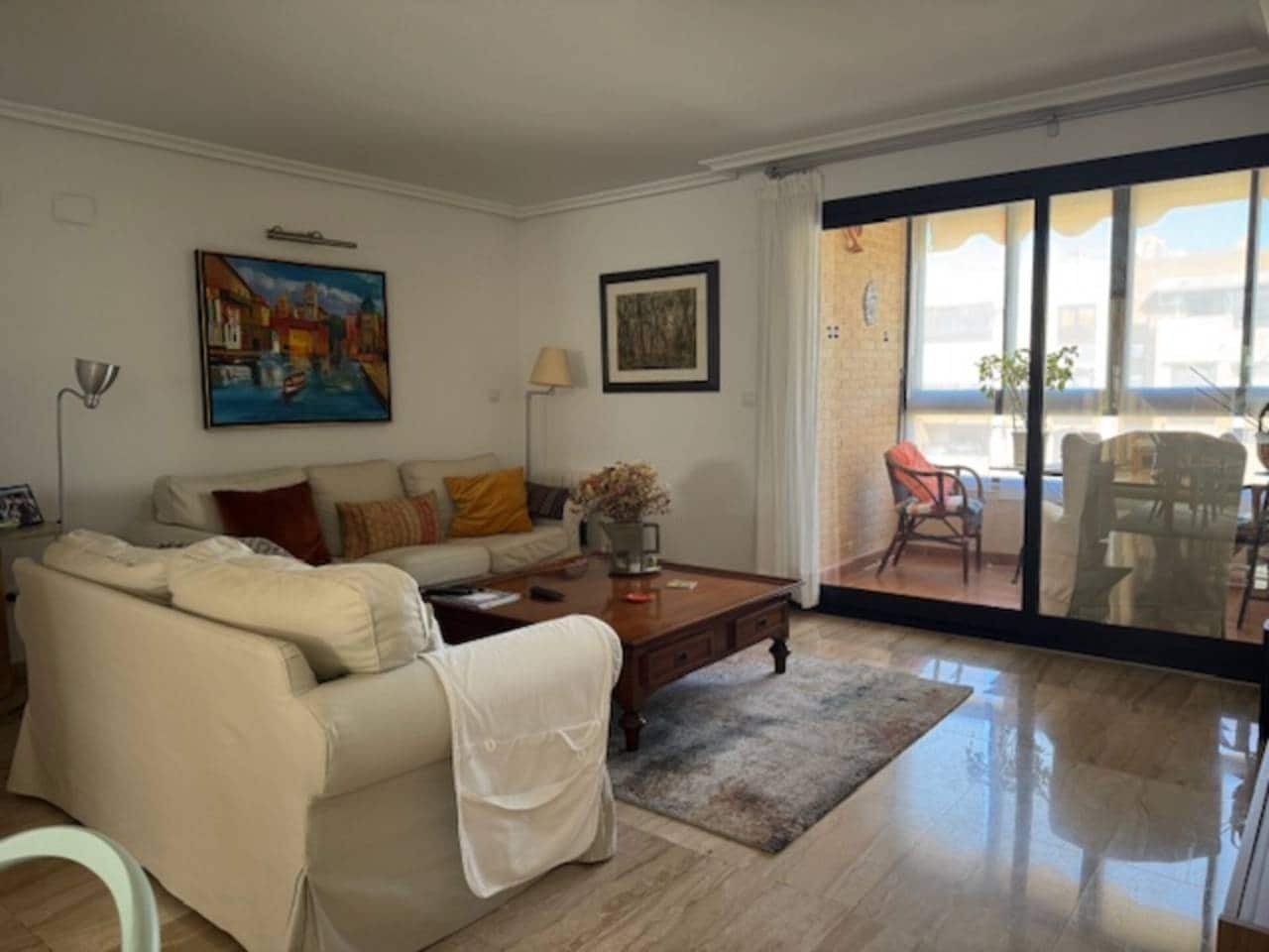 4 sovrum Lägenhet till salu i Alicante stad med pool garage - 520 000 € (Ref: 9585301)