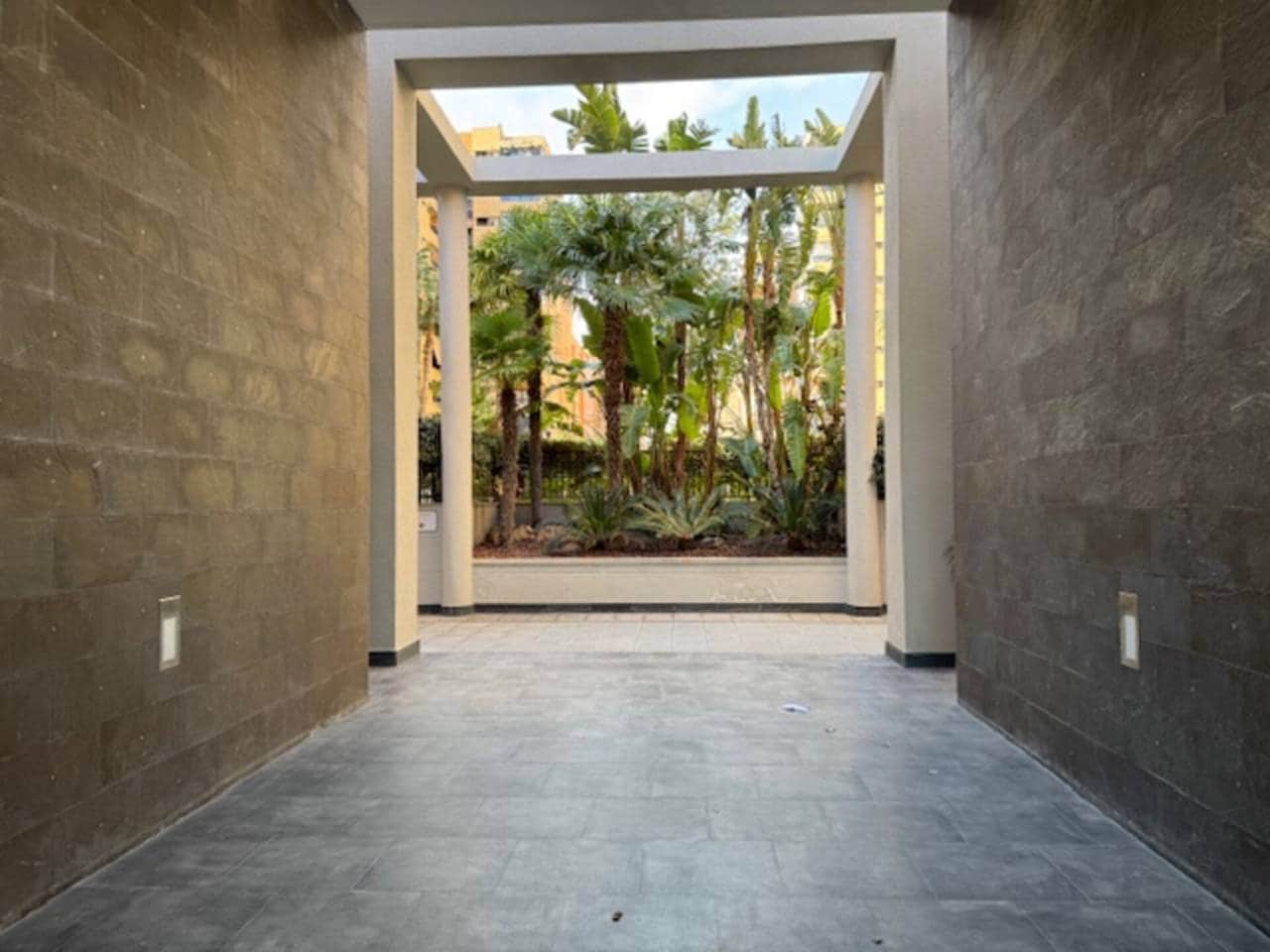 4 sovrum Lägenhet till salu i Alicante stad med pool garage - 520 000 € (Ref: 9585301)