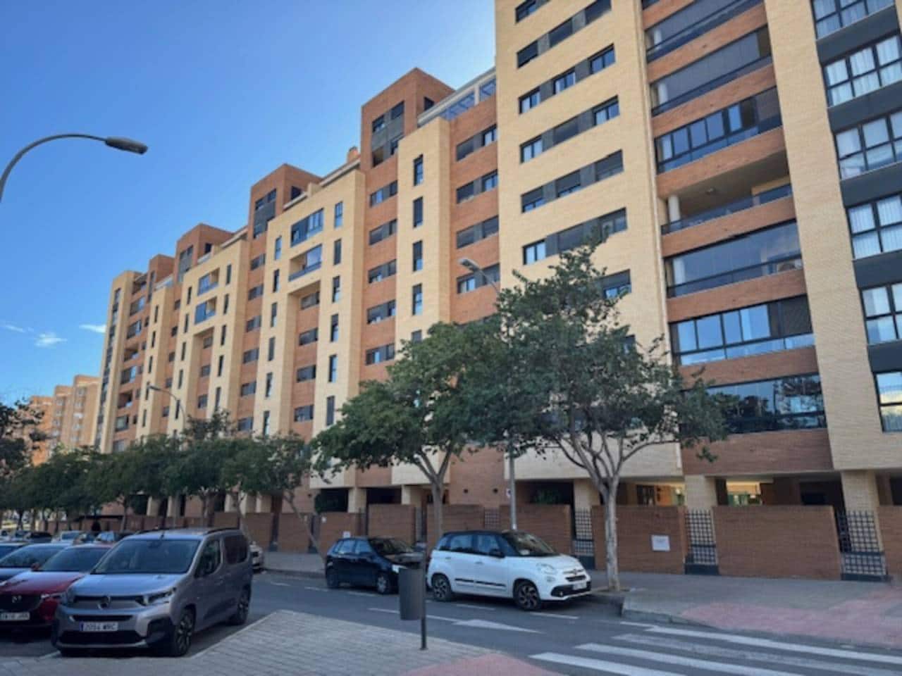 4 sovrum Lägenhet till salu i Alicante stad med pool garage - 520 000 € (Ref: 9585301)