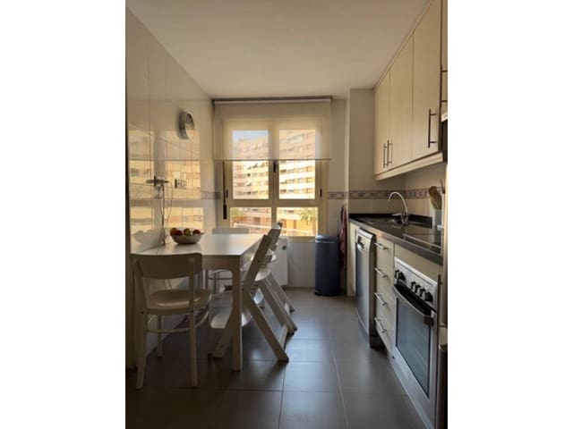 3 sovrum Lägenhet till salu i Alicante stad med pool garage - 375 000 € (Ref: 9721020)