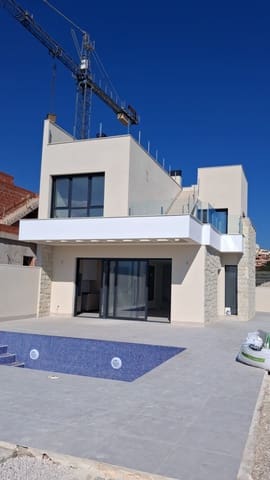 3 bedroom Villa for sale in Finestrat with pool garage - € 635,000 (Ref: 9684034)