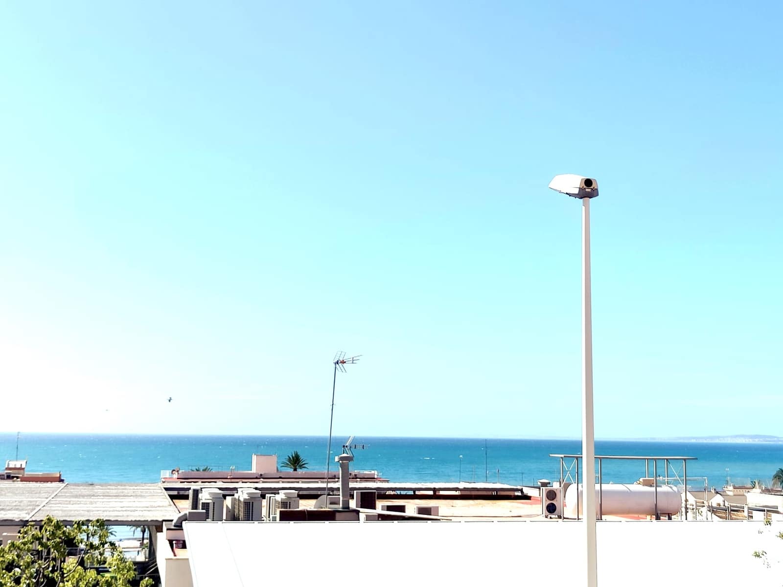 2 soveværelse Rækkehus til salg i Santa Pola med swimmingpool garage - € 330.000 (Ref: 9684105)