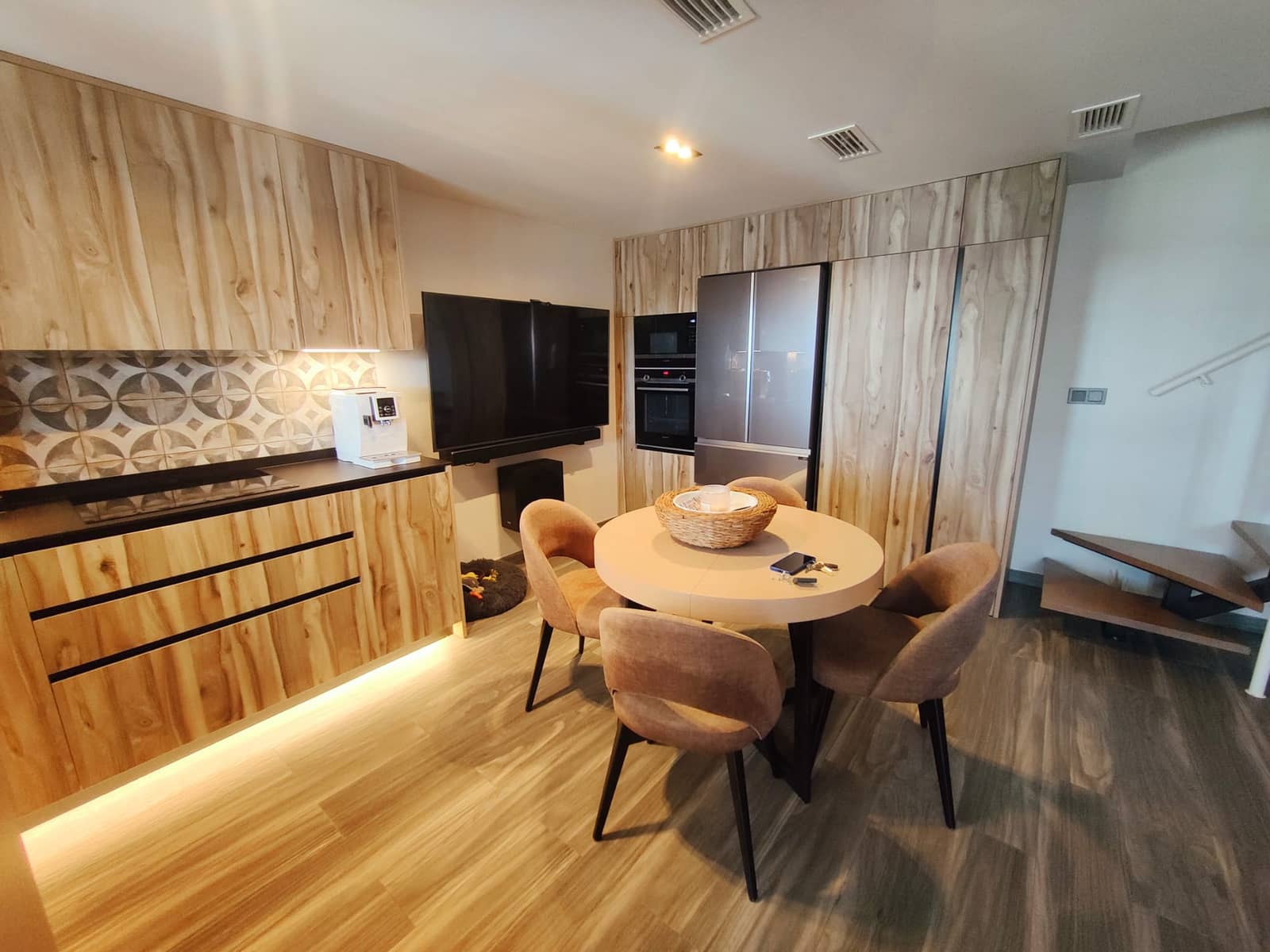 2 soveværelse Rækkehus til salg i Santa Pola med swimmingpool garage - € 330.000 (Ref: 9684105)