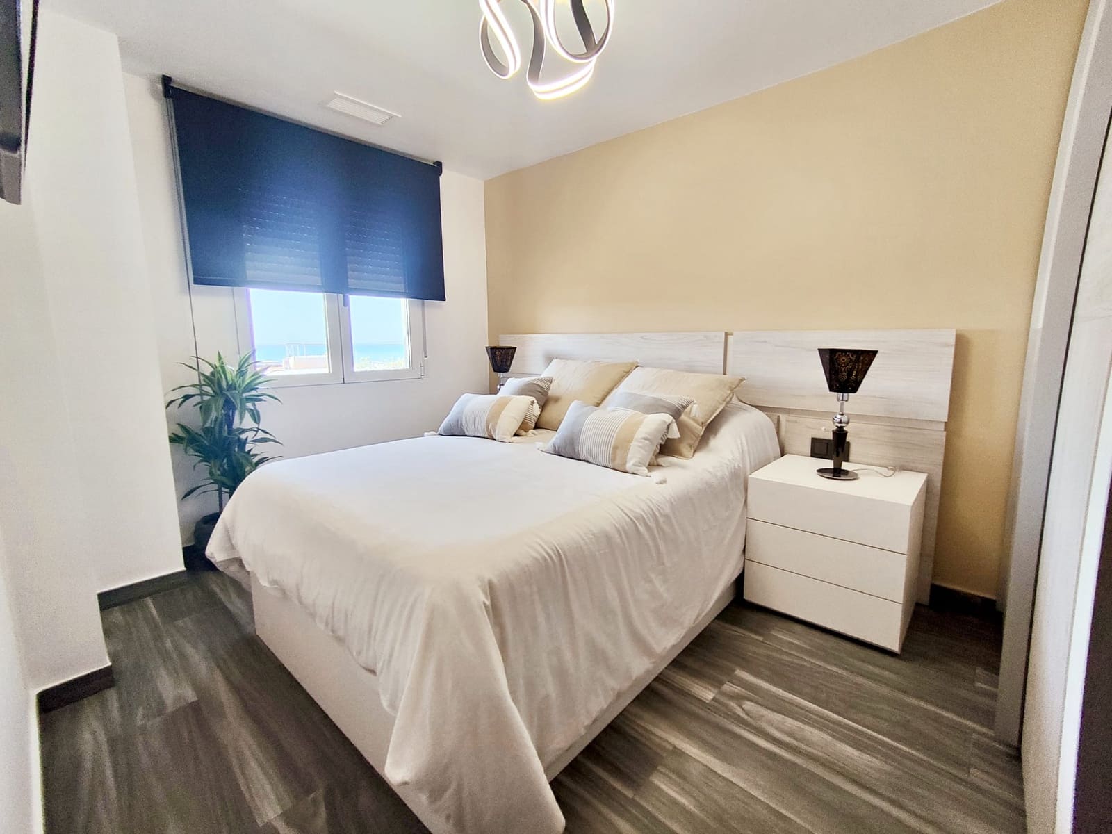 2 soveværelse Rækkehus til salg i Santa Pola med swimmingpool garage - € 330.000 (Ref: 9684105)