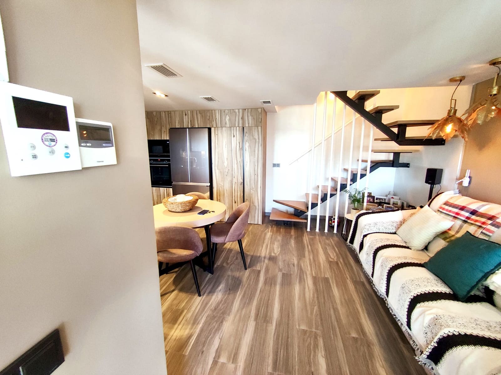 2 soveværelse Rækkehus til salg i Santa Pola med swimmingpool garage - € 330.000 (Ref: 9684105)