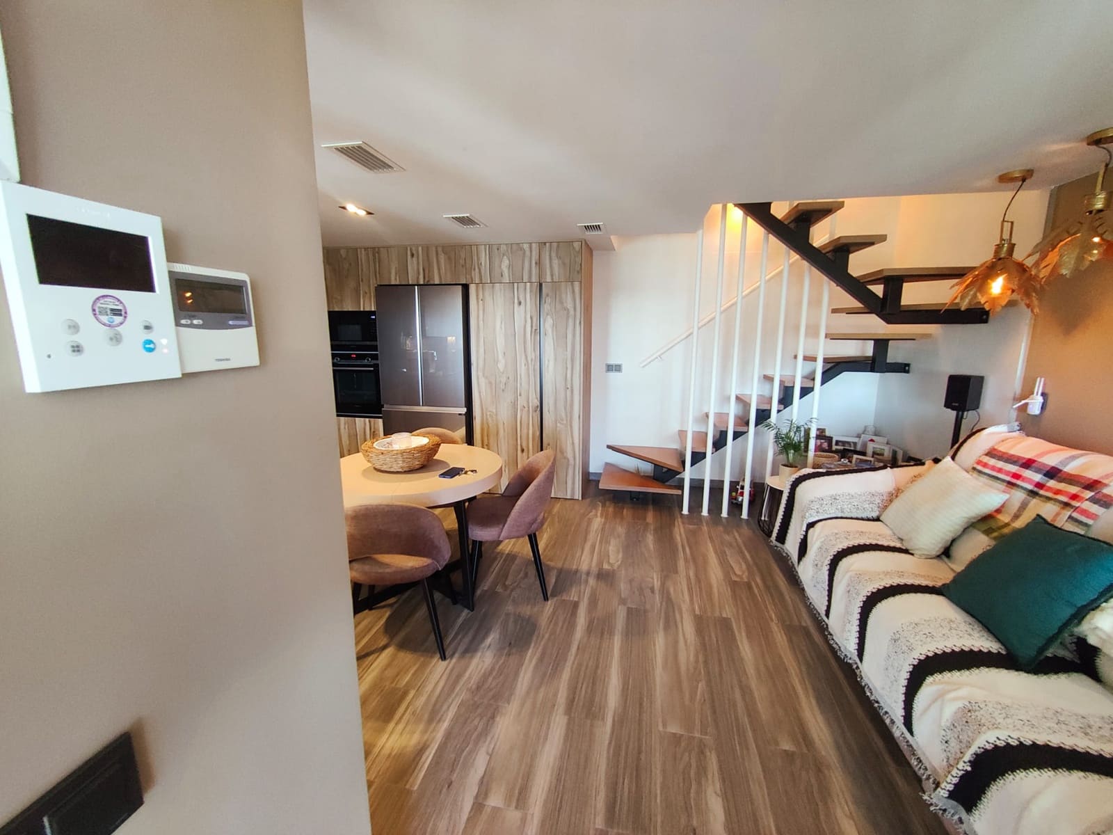 2 soveværelse Rækkehus til salg i Santa Pola med swimmingpool garage - € 330.000 (Ref: 9684105)