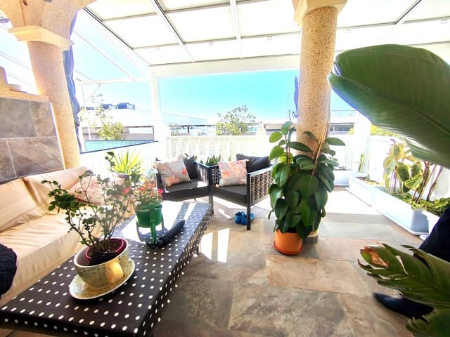 2 soveværelse Rækkehus til salg i Calas Santiago Bernabéu, Santa Pola med swimmingpool garage - € 330.000 (Ref: 9684105)