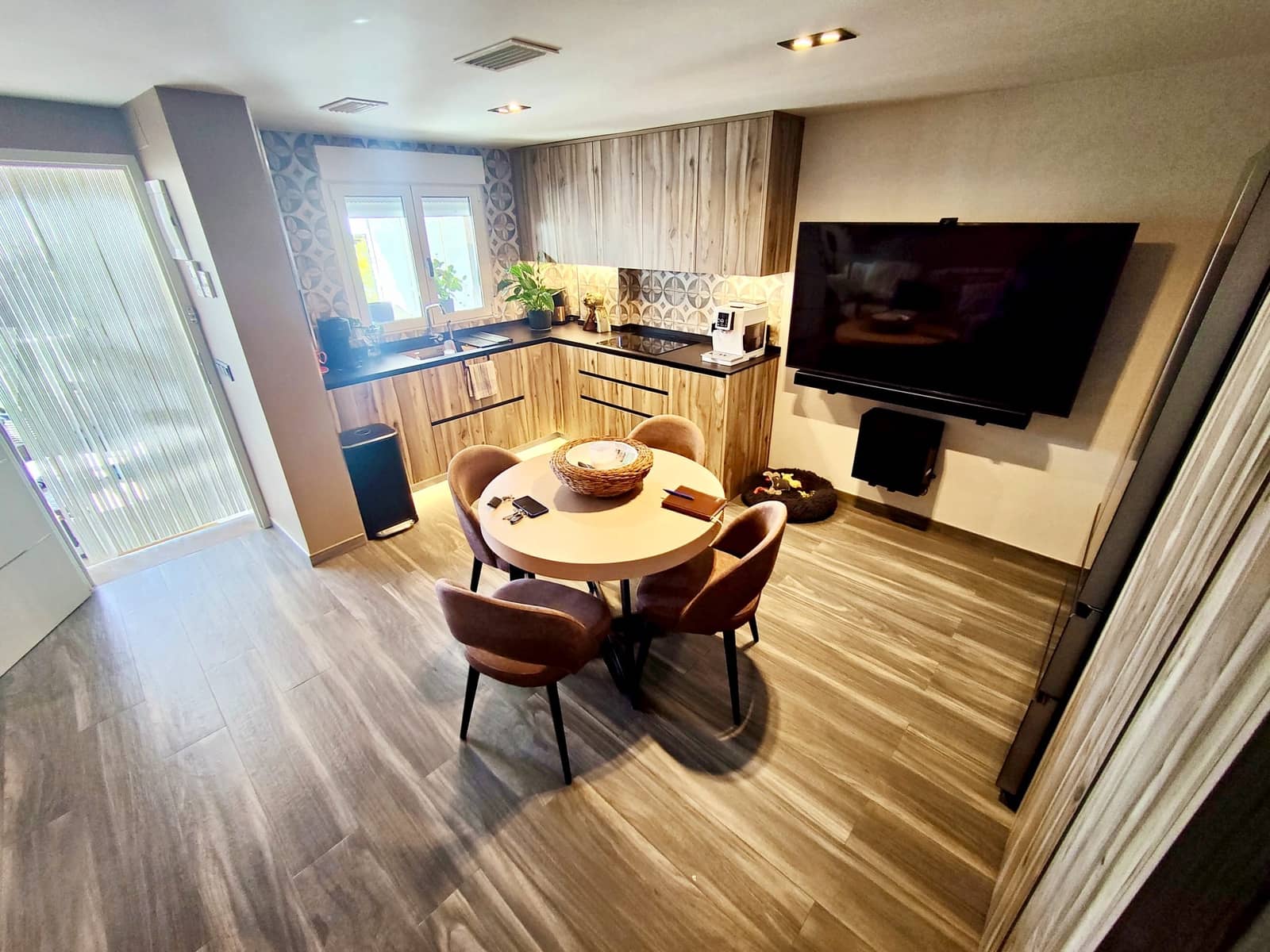 2 soveværelse Rækkehus til salg i Santa Pola med swimmingpool garage - € 330.000 (Ref: 9684105)