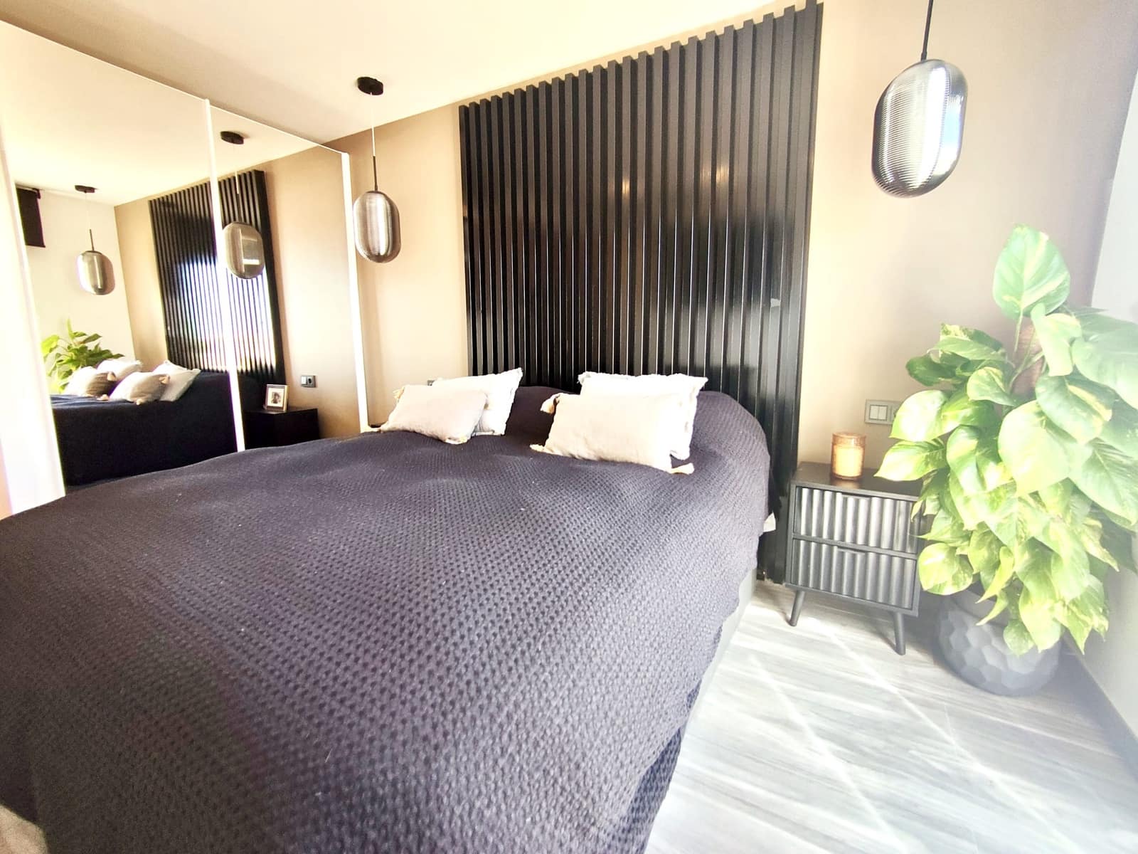 2 soveværelse Rækkehus til salg i Santa Pola med swimmingpool garage - € 330.000 (Ref: 9684105)