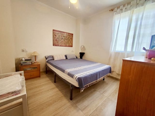 3 bedroom Flat for sale in Santa Pola - € 175,000 (Ref: 9684117)