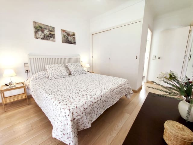 3 bedroom Beach Apartment for sale in Gran Playa, Santa Pola with garage - € 299,000 (Ref: 9687468)