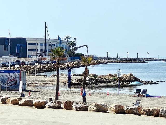 3 bedroom Beach Apartment for sale in Gran Playa, Santa Pola with garage - € 299,000 (Ref: 9687468)