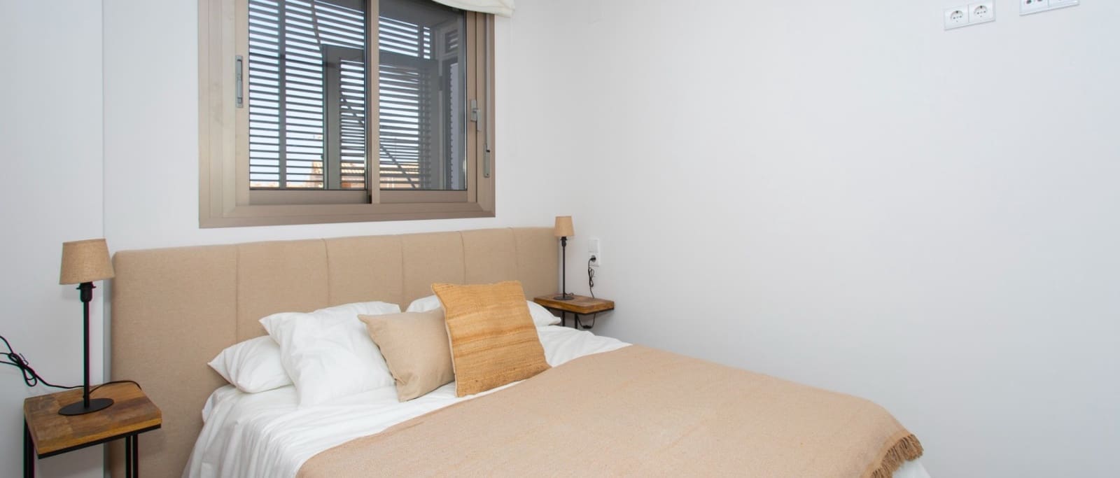 2 soverom Leilighet til salgs i Santa Pola med svømmebasseng garasje - € 375 000 (Ref: 9691379)