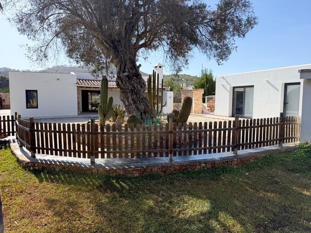3 quarto Moradia para venda em Sant Jordi de Ses Salines, San Jose / Sant Josep de Sa Talaia com piscina garagem - 2 200 000 € (Ref: 10055786)