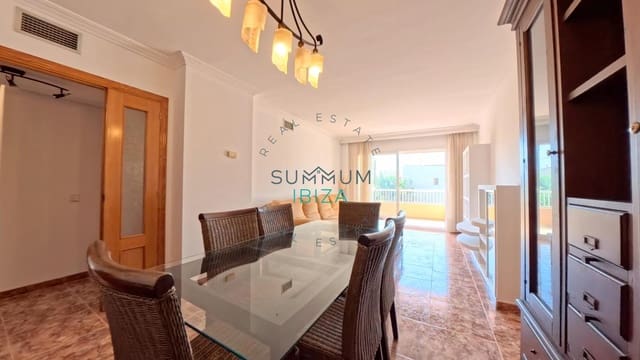 3 slaapkamer Flat te koop in Puig de'n Valls, Santa Eulalia / Santa Eularia met garage - € 620.000 (Ref: 10084946)
