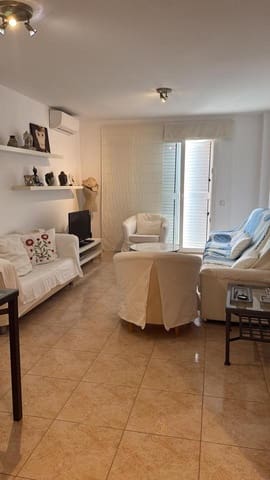 3 bedroom Flat for sale in Nuestra Señora de Jesus, Santa Eulalia / Santa Eularia - € 625,000 (Ref: 10130225)