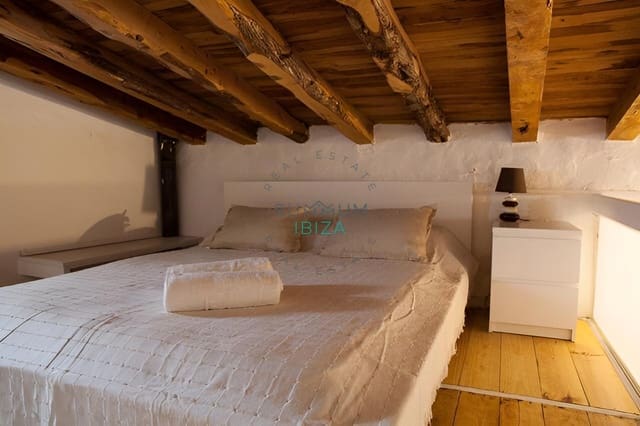 1 bedroom Flat for sale in Ibiza / Eivissa town - € 335,000 (Ref: 10147497)