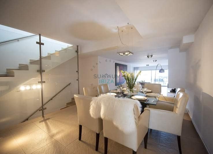 6 makuuhuone Huvila vuokrattavana paikassa Illa Plana mukana 
autotalli - 5 500 € (Ref: 10153244)