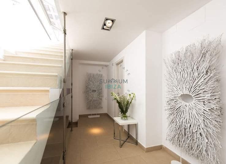 6 makuuhuone Huvila vuokrattavana paikassa Illa Plana mukana 
autotalli - 5 500 € (Ref: 10153244)