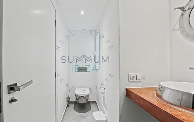 2 slaapkamer Flat te koop in Ibiza dorp - € 515.000 (Ref: 10168016)