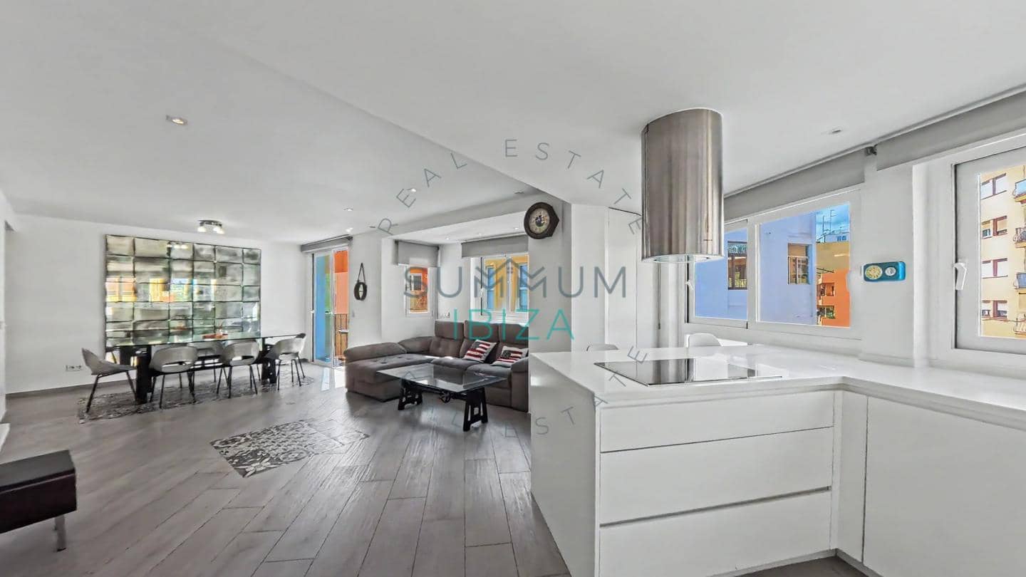 2 bedroom Flat for sale in Ibiza / Eivissa town - € 515,000 (Ref: 10168016)