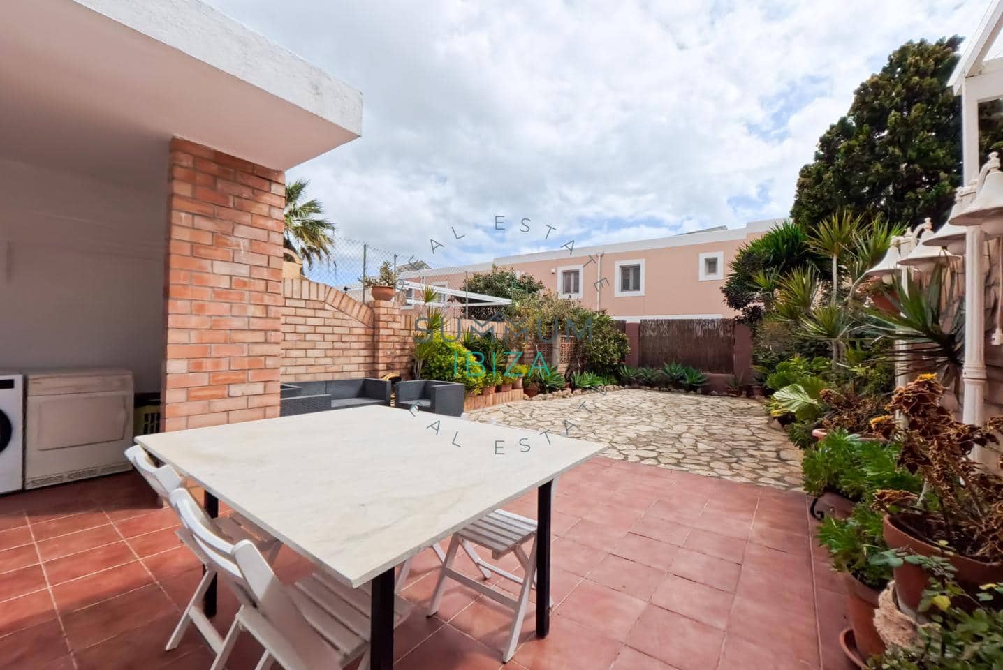 4 Zimmer Villa zu verkaufen in Ibiza / Eivissa Stadt mit Garage - 850.000 € (Ref: 9804780)