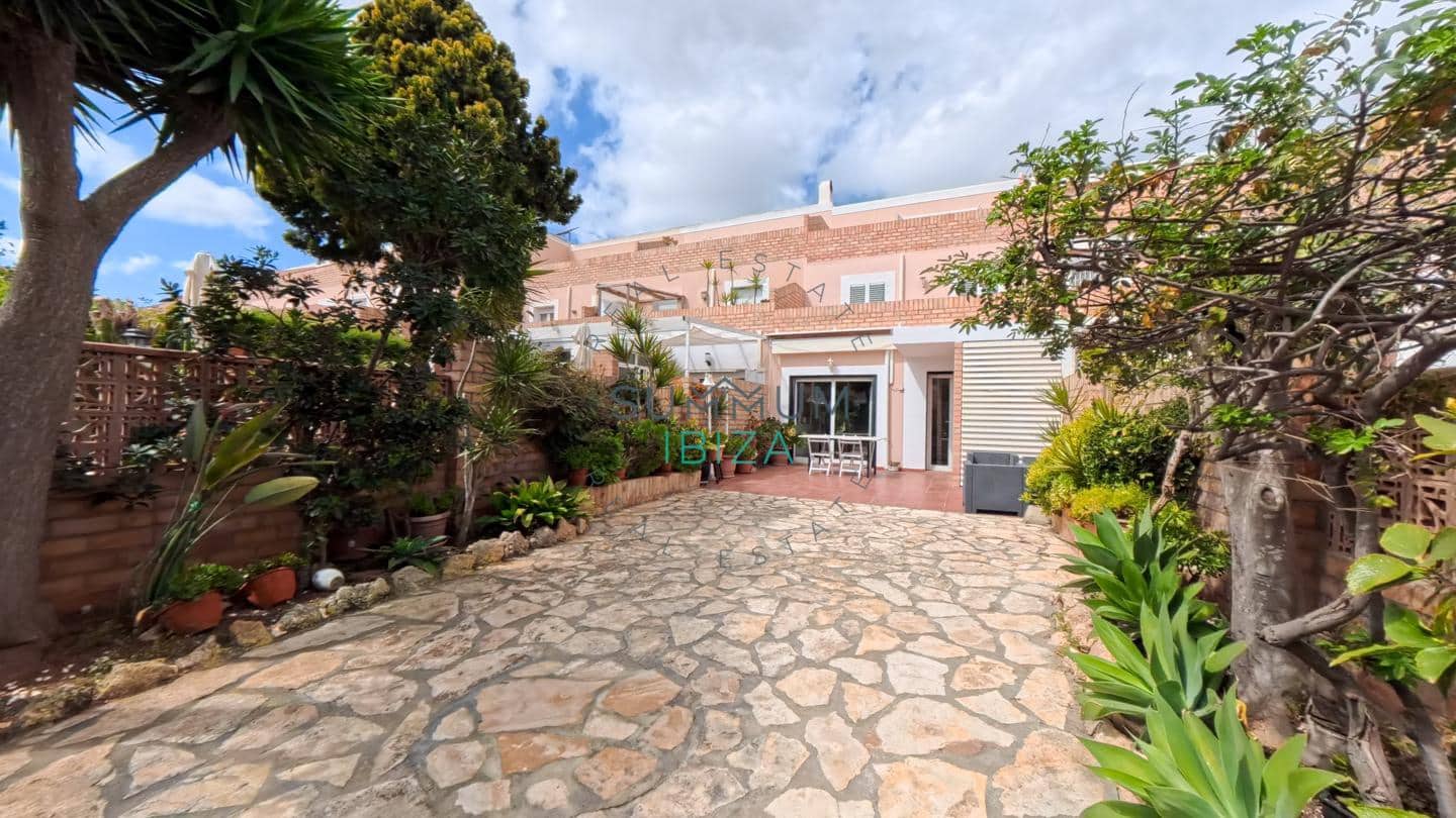 4 Zimmer Villa zu verkaufen in Ibiza / Eivissa Stadt mit Garage - 850.000 € (Ref: 9804780)