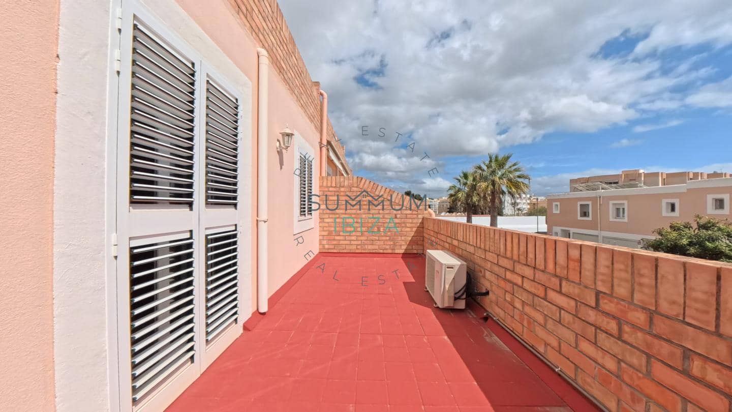 4 Zimmer Villa zu verkaufen in Ibiza / Eivissa Stadt mit Garage - 850.000 € (Ref: 9804780)