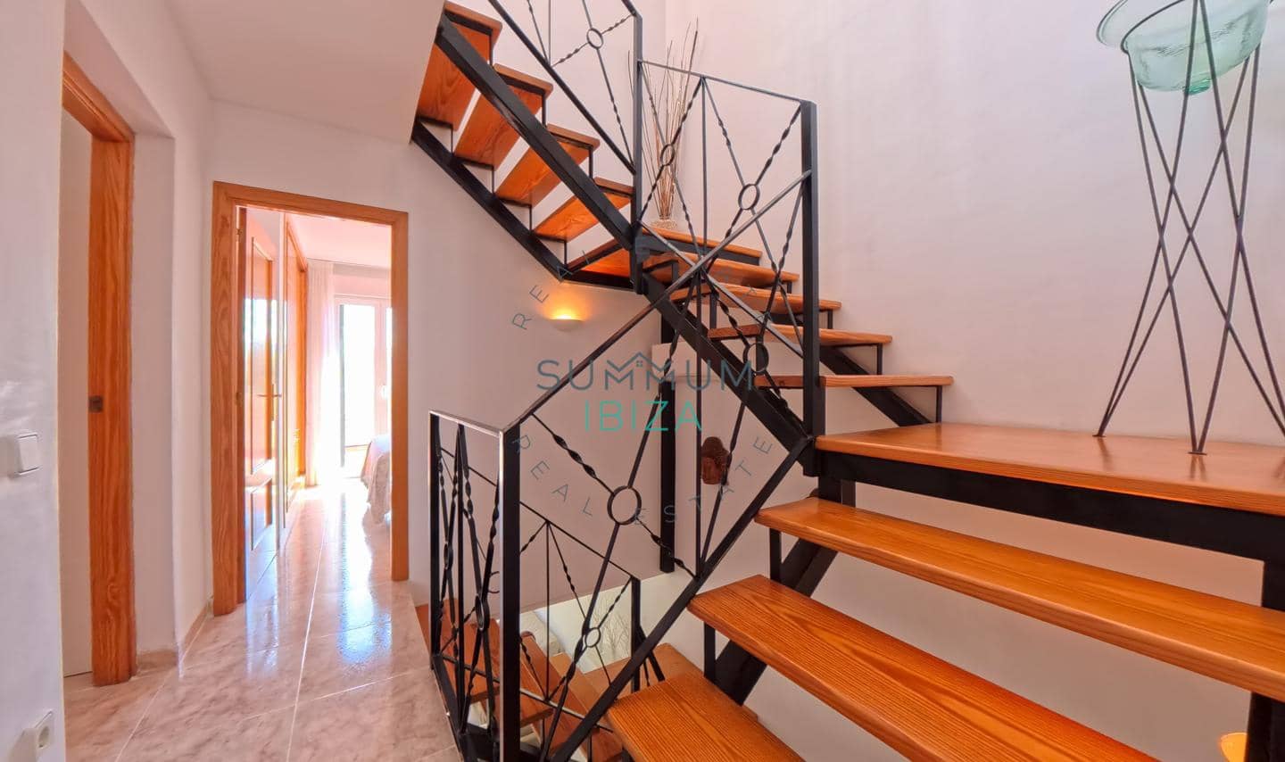 4 Zimmer Villa zu verkaufen in Ibiza / Eivissa Stadt mit Garage - 850.000 € (Ref: 9804780)