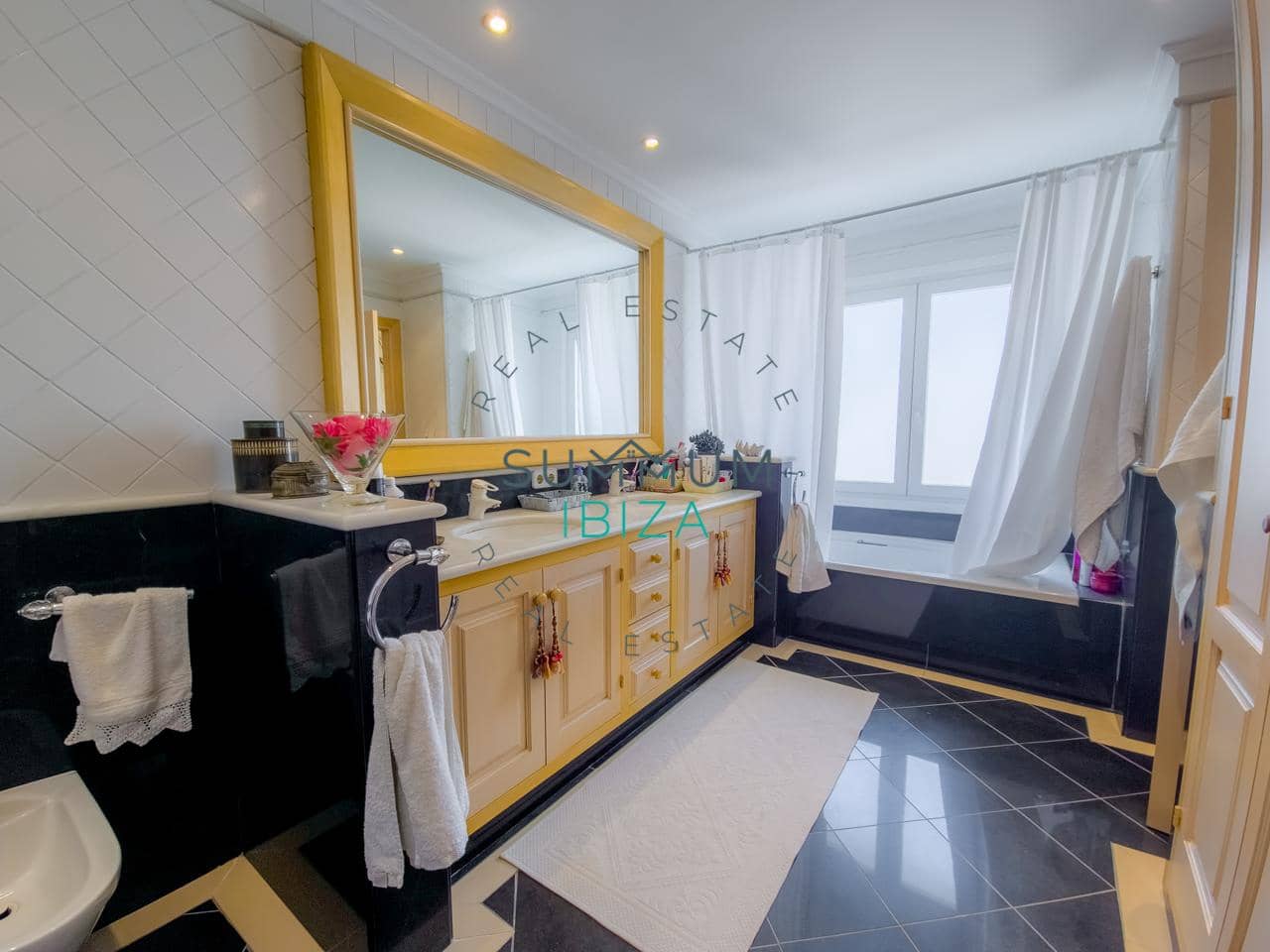 4 camera da letto Villa in vendita in Nuestra Senora de Jesus con piscina garage - 1.100.000 € (Rif: 9804781)