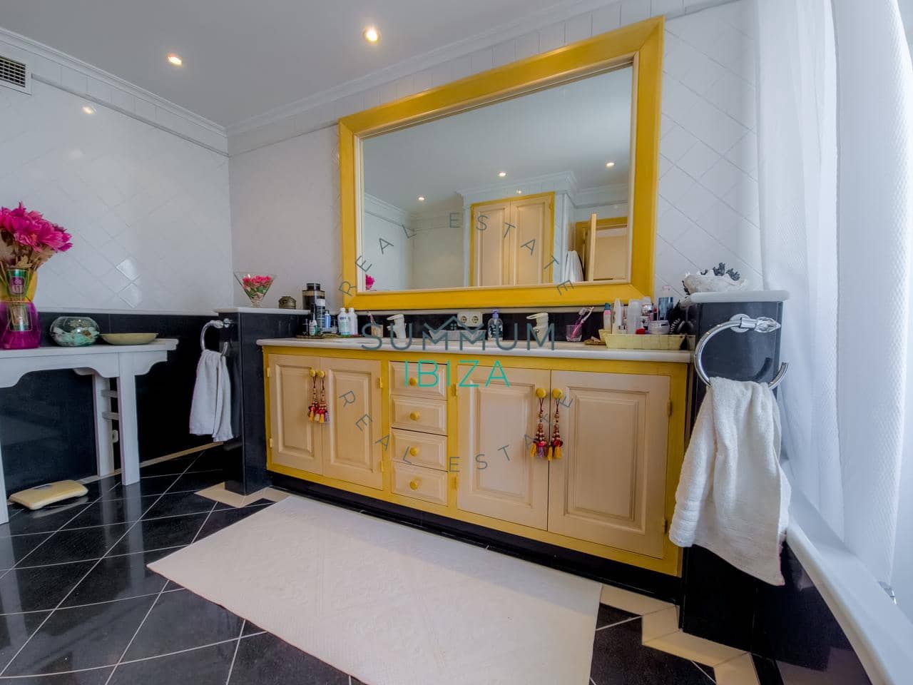 4 camera da letto Villa in vendita in Nuestra Senora de Jesus con piscina garage - 1.100.000 € (Rif: 9804781)