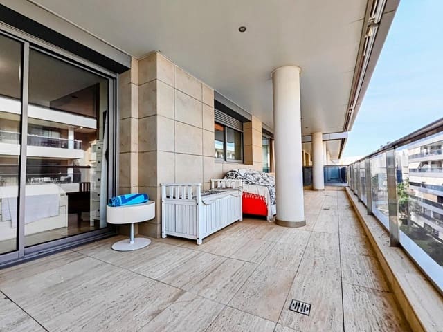 2 quarto Apartamento para arrendar em Ibiza / Eivissa cidade com piscina garagem - 4 000 € (Ref: 9804782)