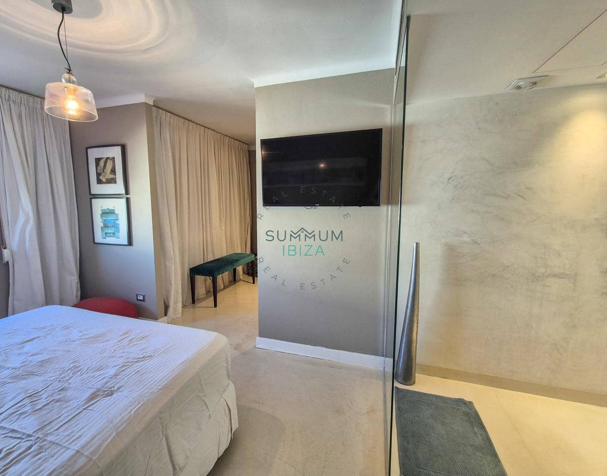 2 bedroom Flat for sale in Ibiza / Eivissa town - € 720,000 (Ref: 9804785)