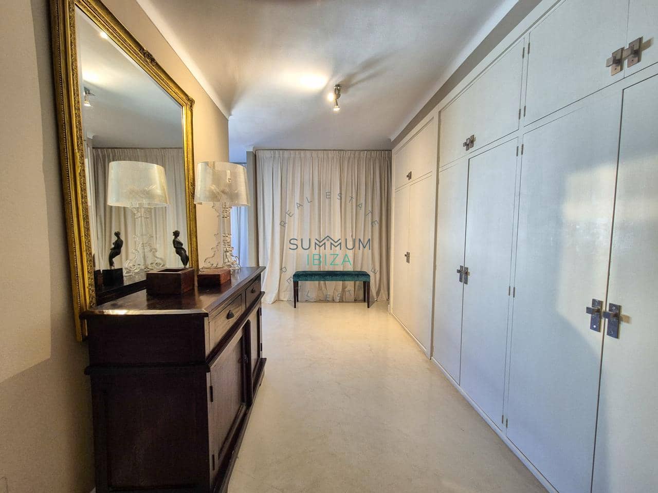 2 bedroom Flat for sale in Ibiza / Eivissa town - € 720,000 (Ref: 9804785)