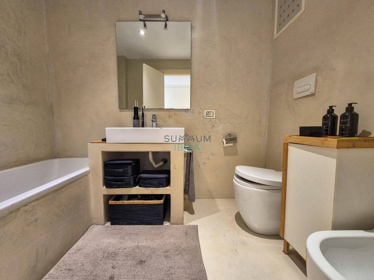 2 bedroom Flat for sale in Ibiza / Eivissa town - € 720,000 (Ref: 9804785)