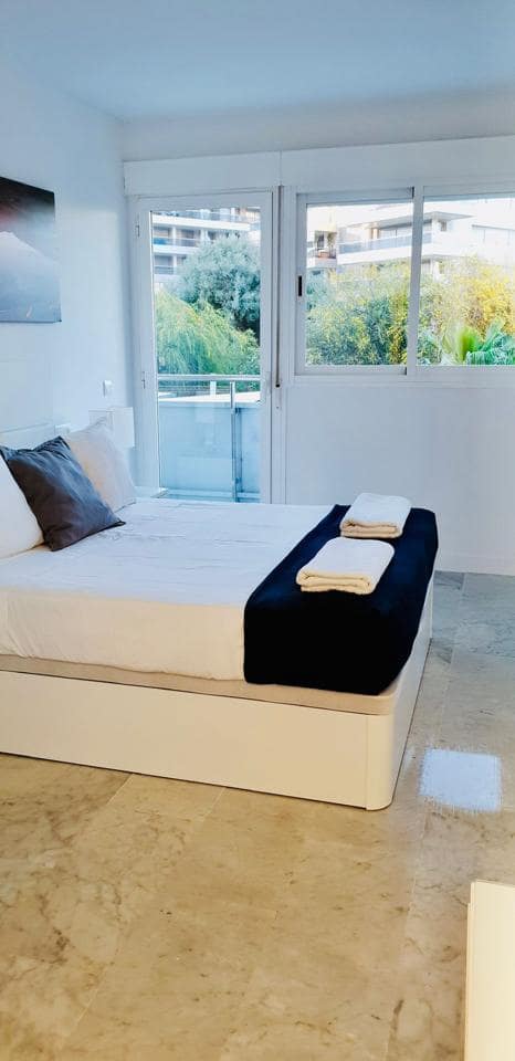 2 bedroom Flat for sale in Ibiza / Eivissa town with garage - € 1,500,000 (Ref: 9804786)