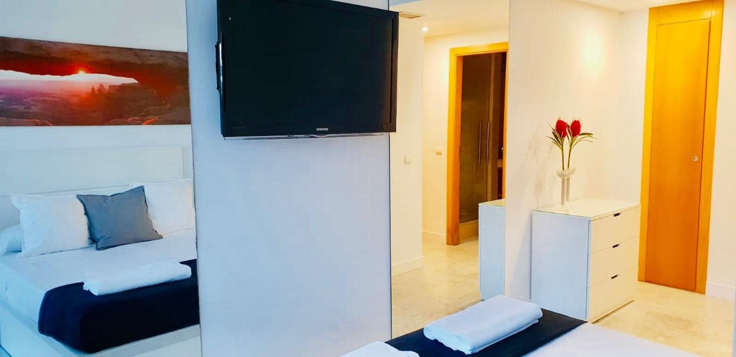 2 bedroom Flat for sale in Ibiza / Eivissa town with garage - € 1,500,000 (Ref: 9804786)