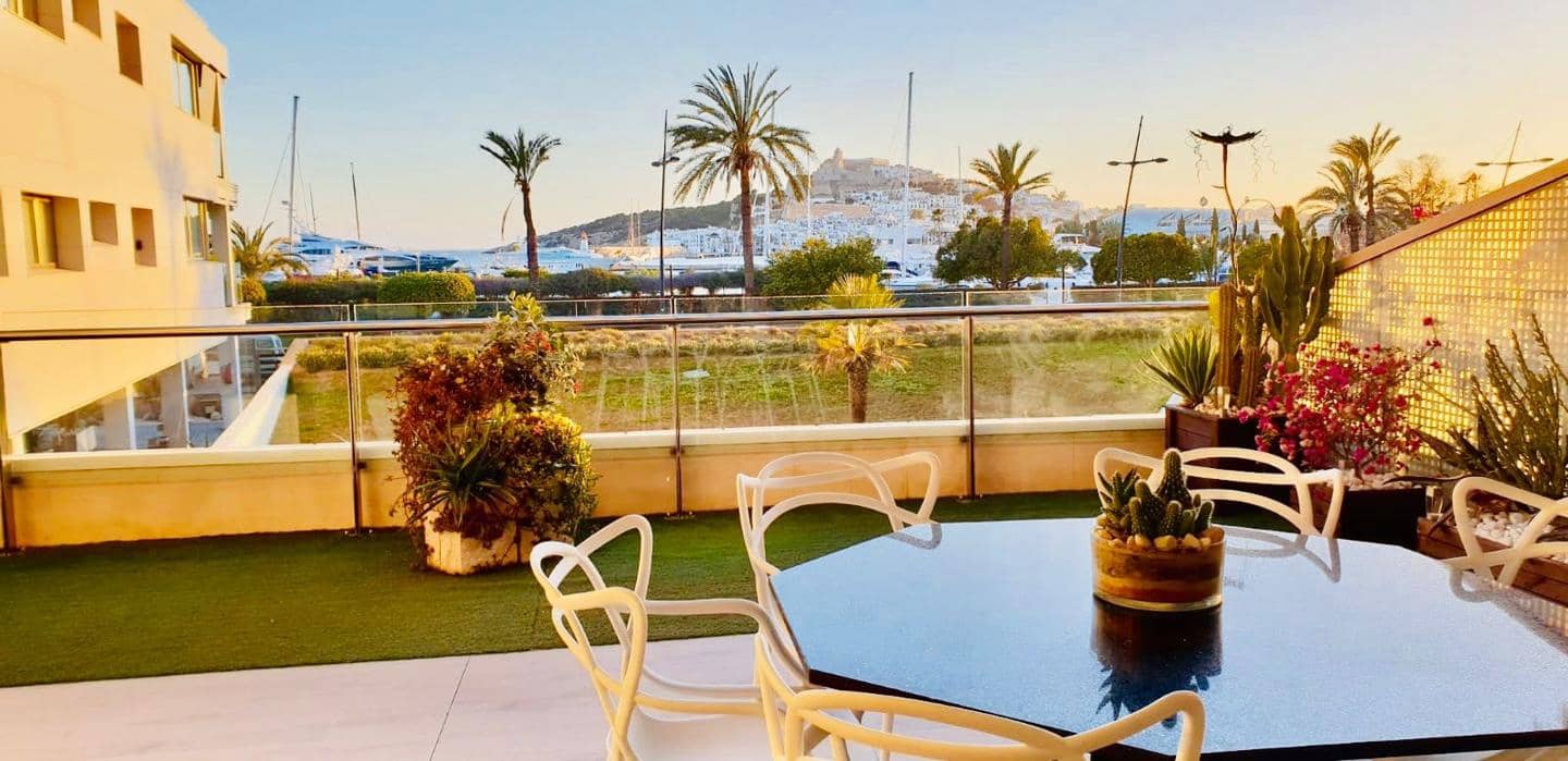 2 bedroom Flat for sale in Ibiza / Eivissa town with garage - € 1,500,000 (Ref: 9804786)