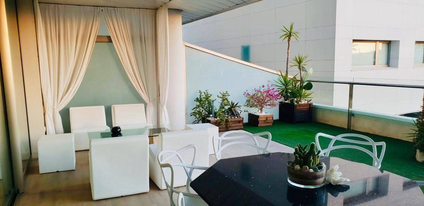 2 bedroom Flat for sale in Ibiza / Eivissa town with garage - € 1,500,000 (Ref: 9804786)