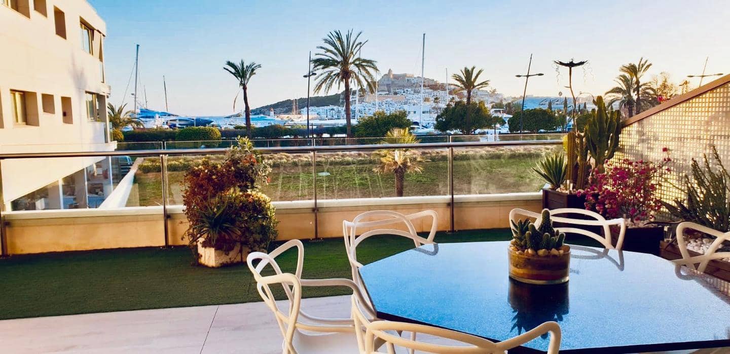 2 bedroom Flat for sale in Ibiza / Eivissa town with garage - € 1,500,000 (Ref: 9804786)