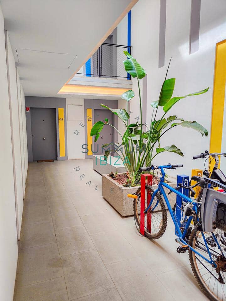 3 Zimmer Wohnung zu verkaufen in Ibiza / Eivissa Stadt mit Pool Garage - 895.000 € (Ref: 9804788)