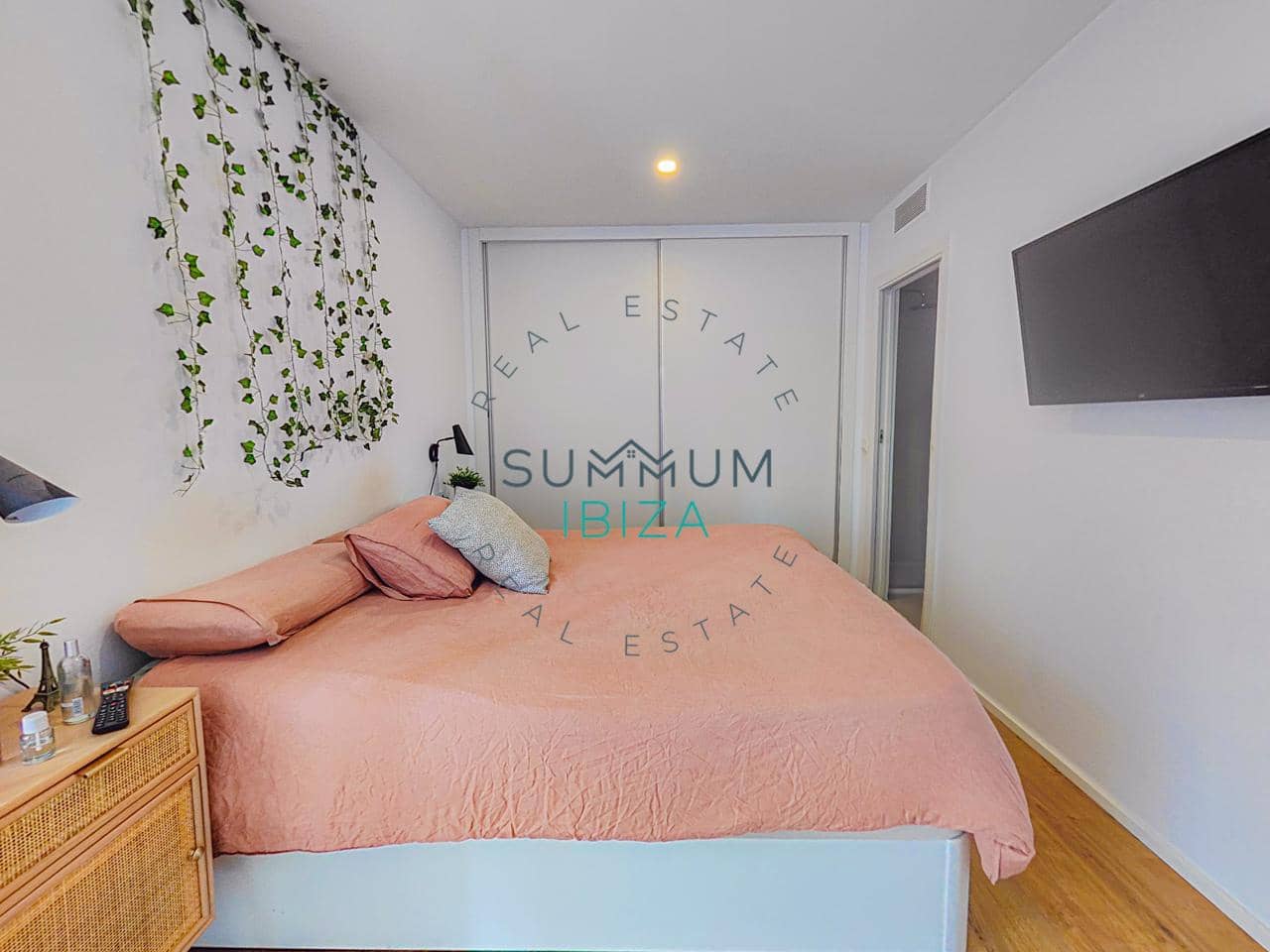 3 Zimmer Wohnung zu verkaufen in Ibiza / Eivissa Stadt mit Pool Garage - 895.000 € (Ref: 9804788)